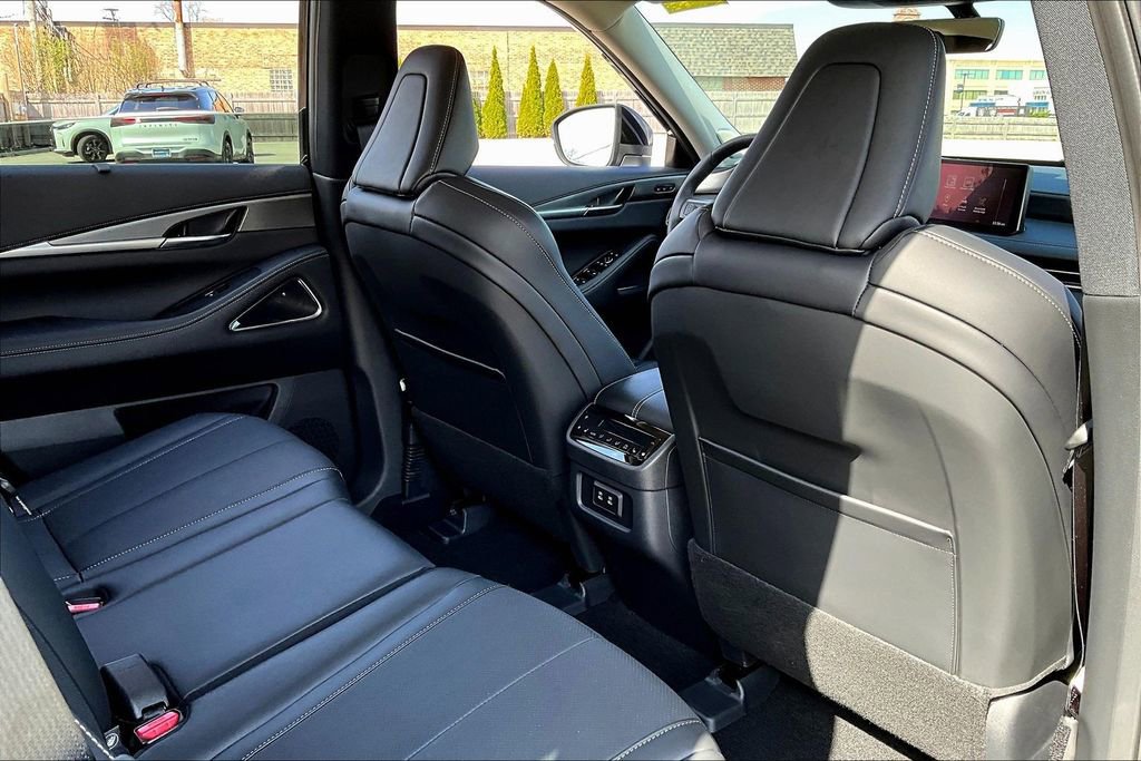 Certified 2026 INFINITI QX60 Luxe w/ Cargo Package image 29