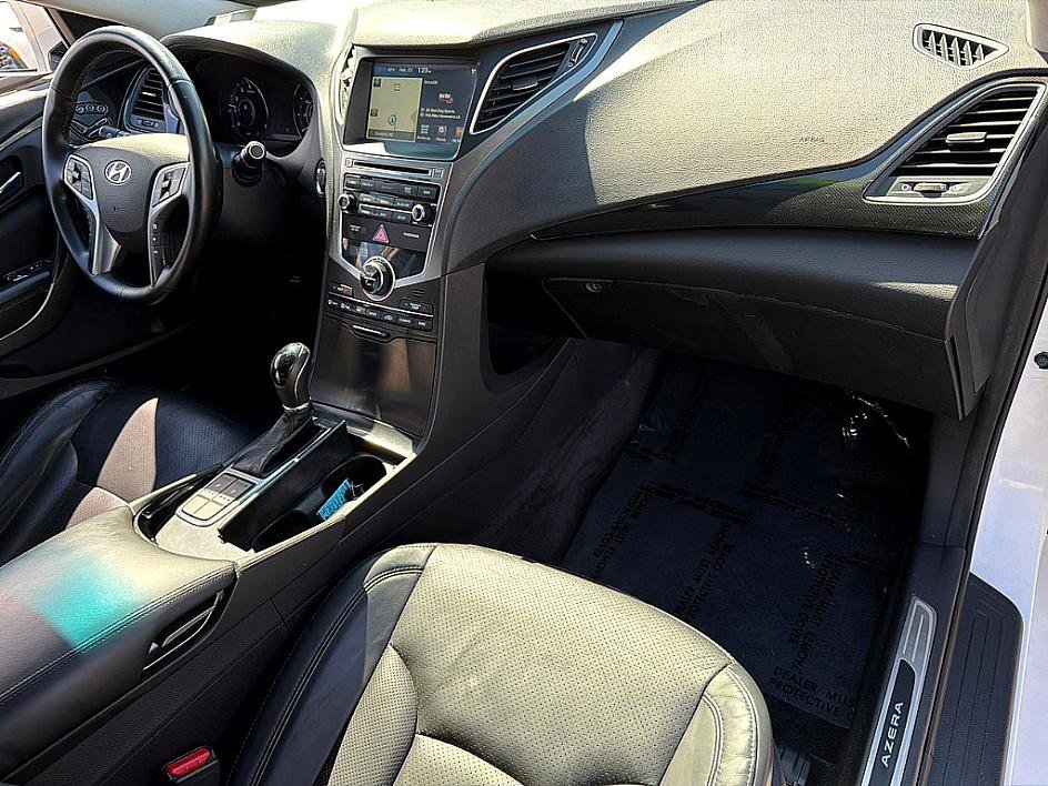Used 2015 Hyundai Azera image 25