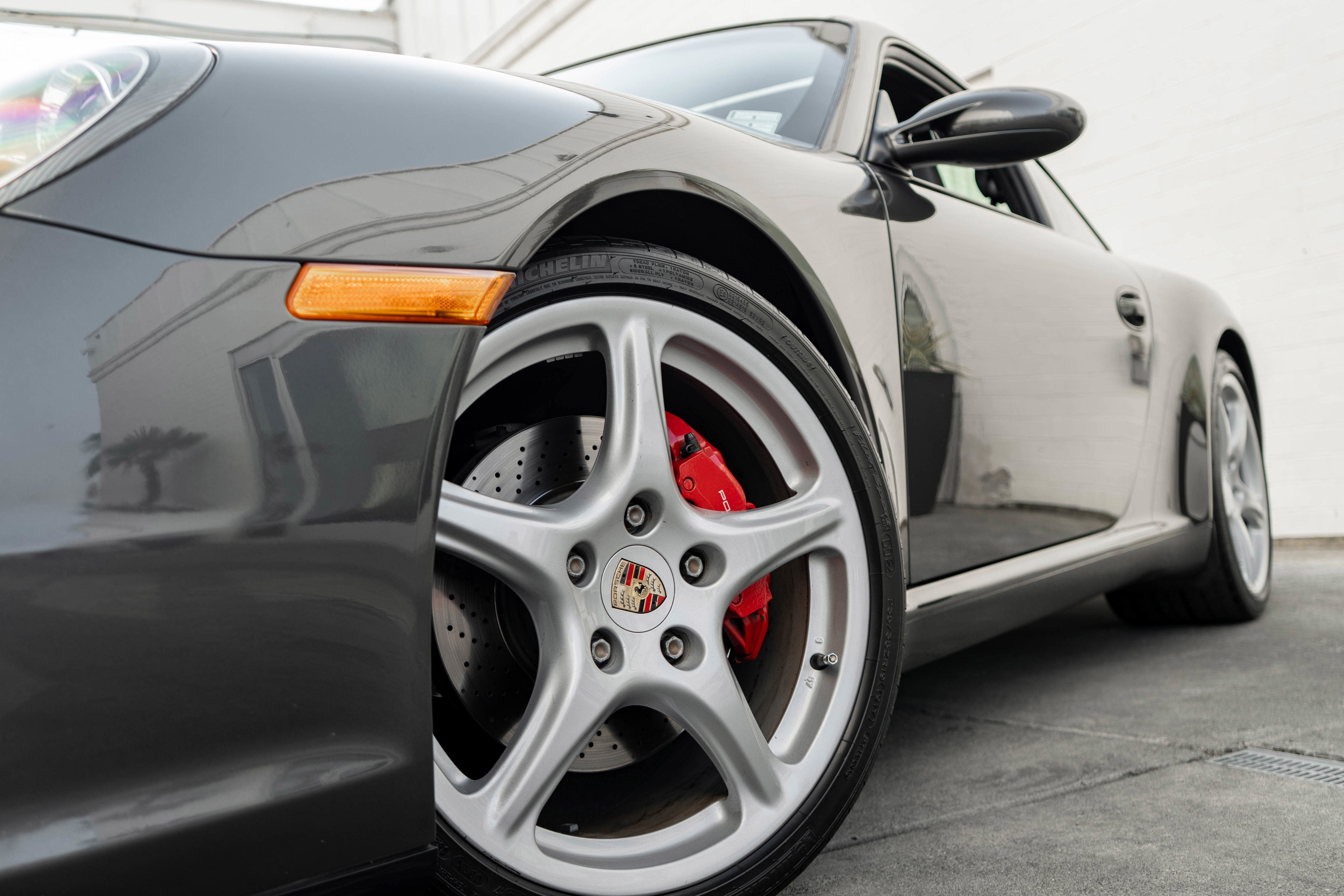 Used 2006 Porsche 911 Carrera S RWD image 4