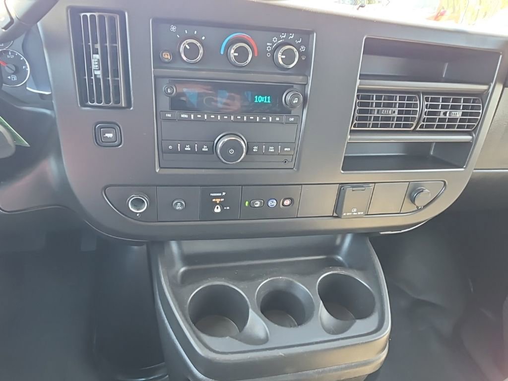 Used 2021 Chevrolet Express 2500 w/ Driver Convenience Package image 26