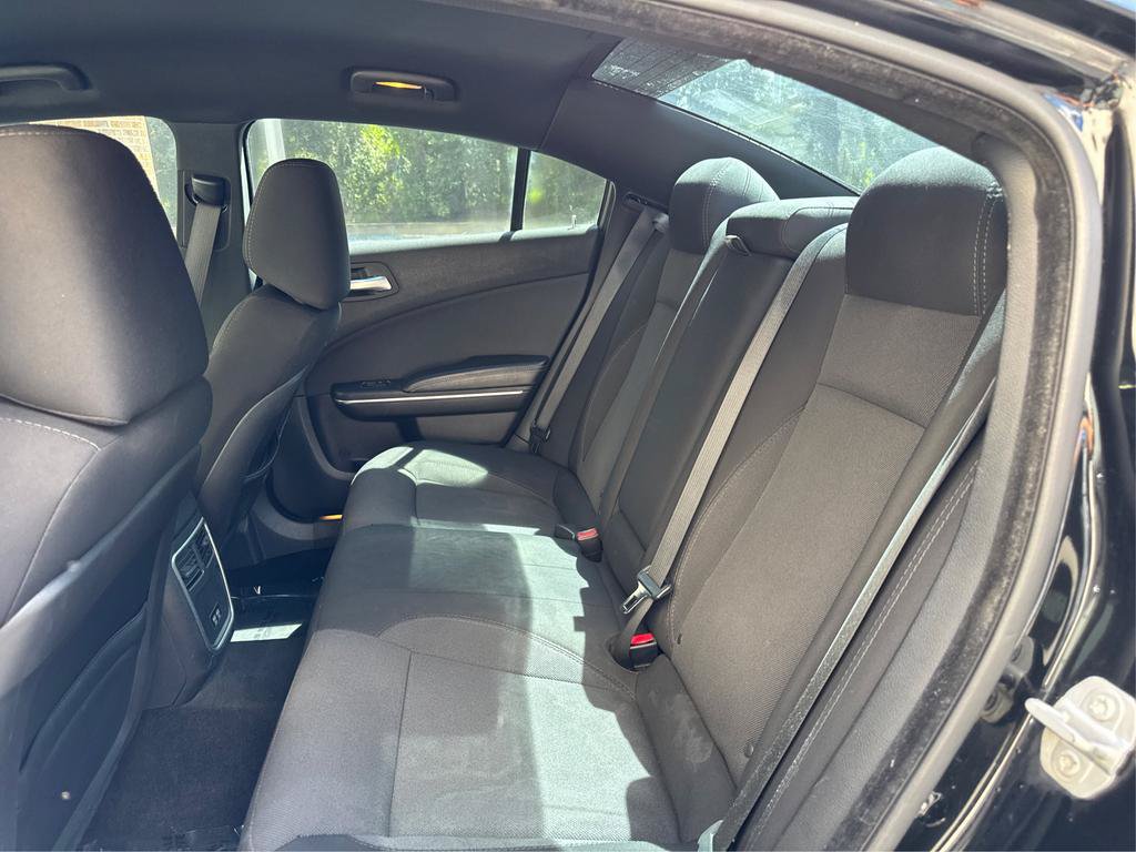Used 2015 Dodge Charger SE w/ Sport Appearance Group RWD image 10