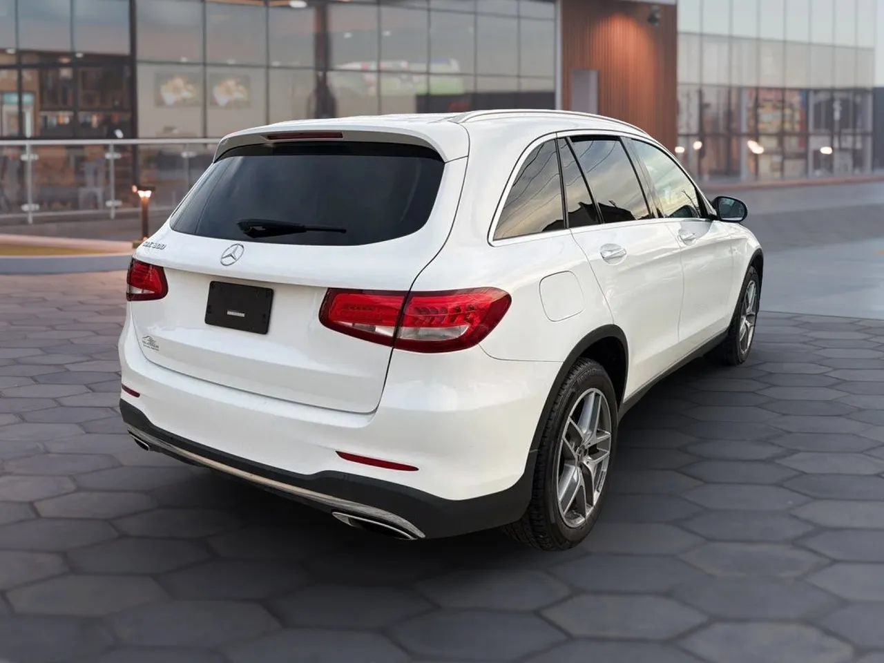 Used 2017 Mercedes-Benz GLC 300 w/ Premium 2 Package image 10