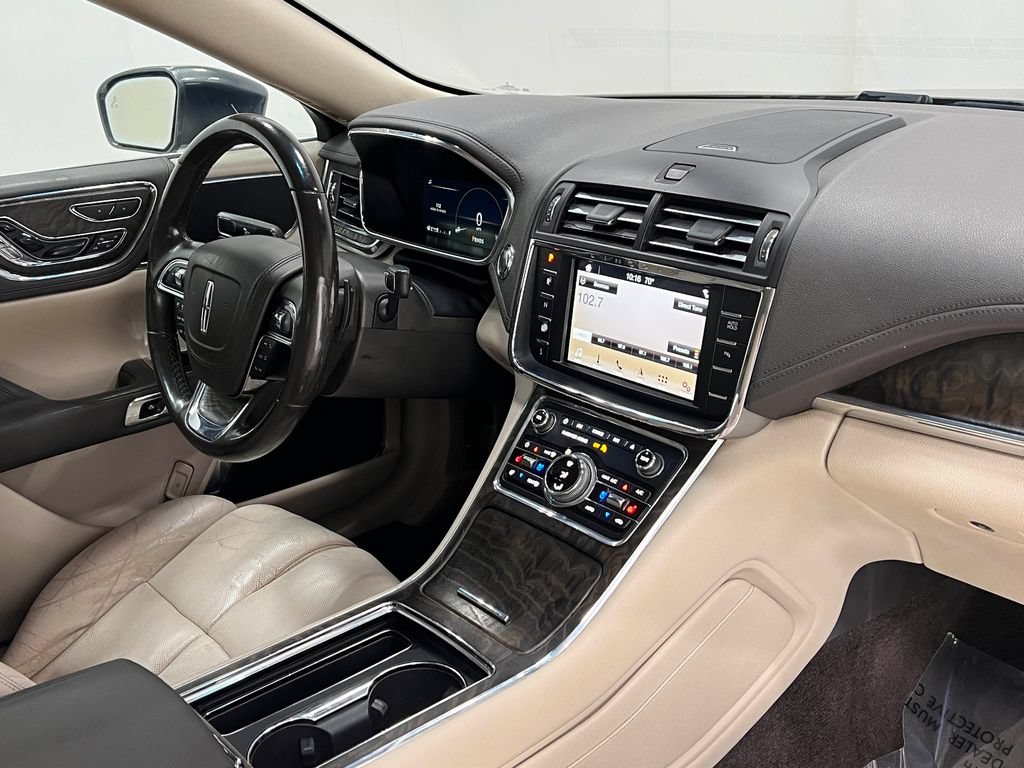 Used 2017 Lincoln Continental Reserve w/ Climate Package AWD/4WD image 22