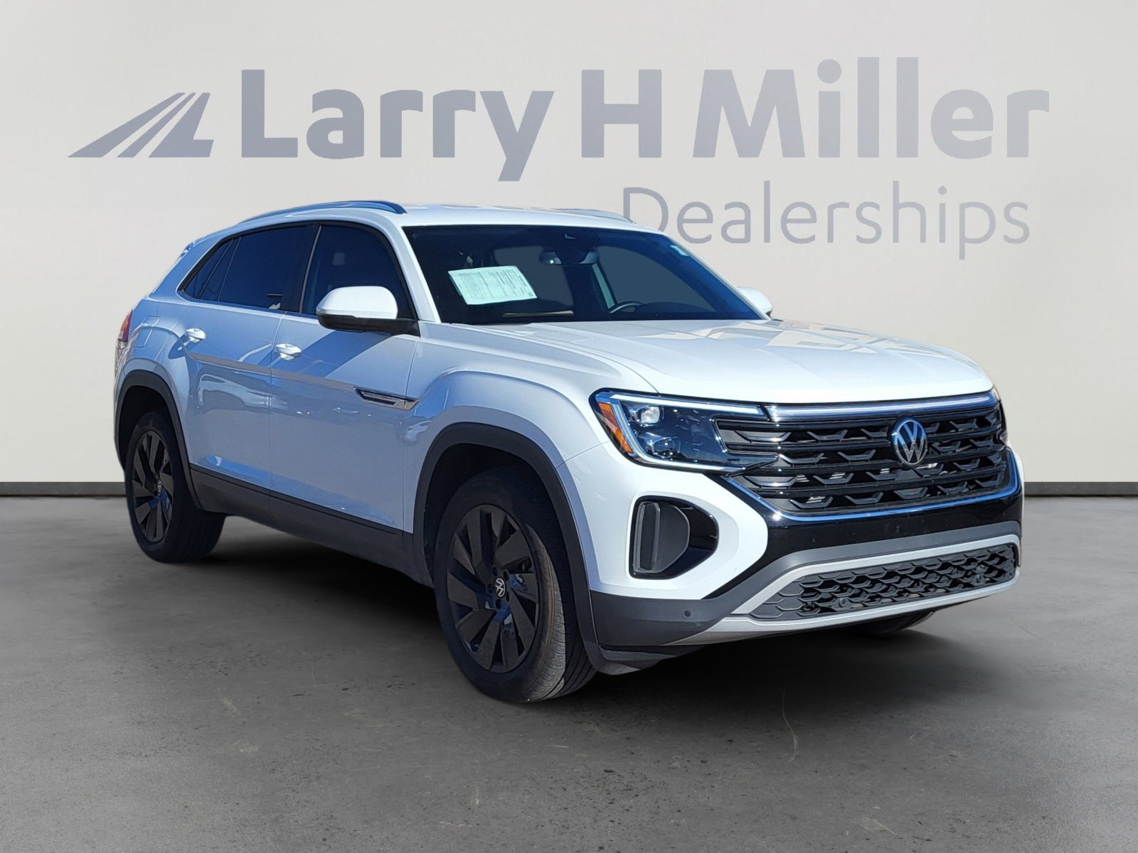 Used 2024 Volkswagen Atlas Cross Sport SE image 7