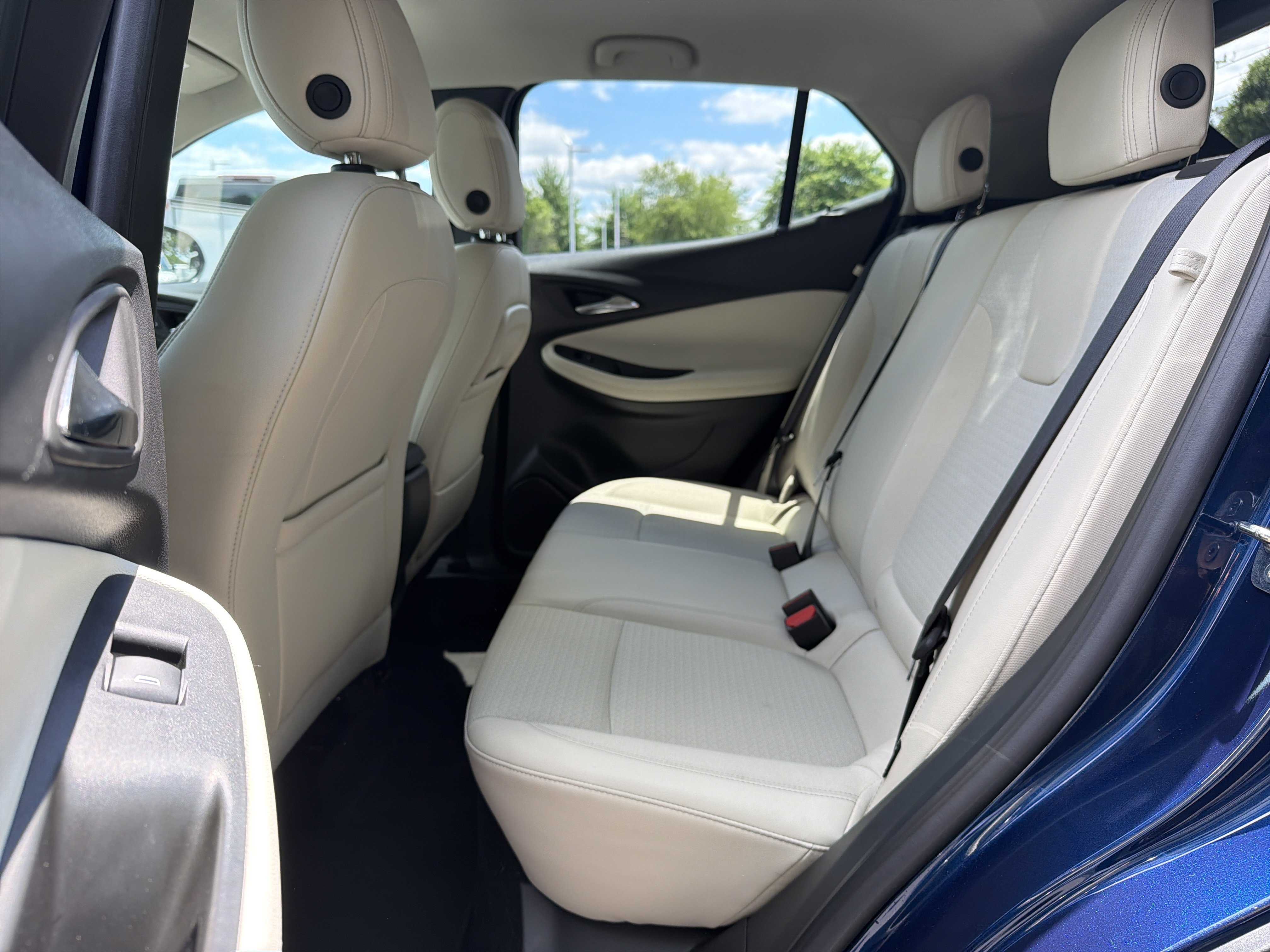 Used 2023 Buick Encore GX Preferred FWD image 30