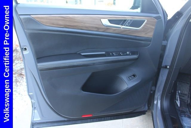 Used 2025 Volkswagen Atlas SE image 18