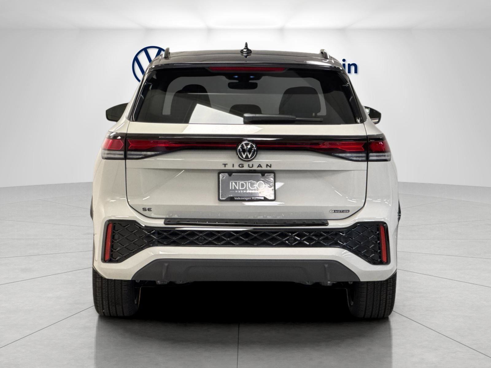 New 2026 Volkswagen Tiguan SE R-Line AWD/4WD image 4