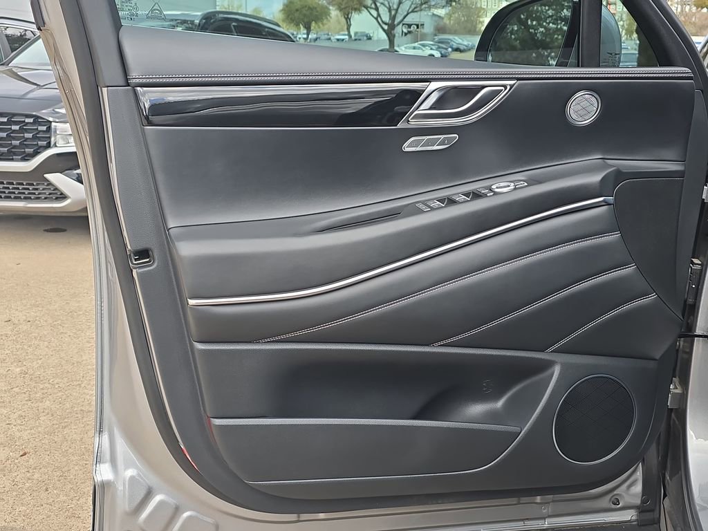 Used 2025 Genesis GV80 2.5T image 26