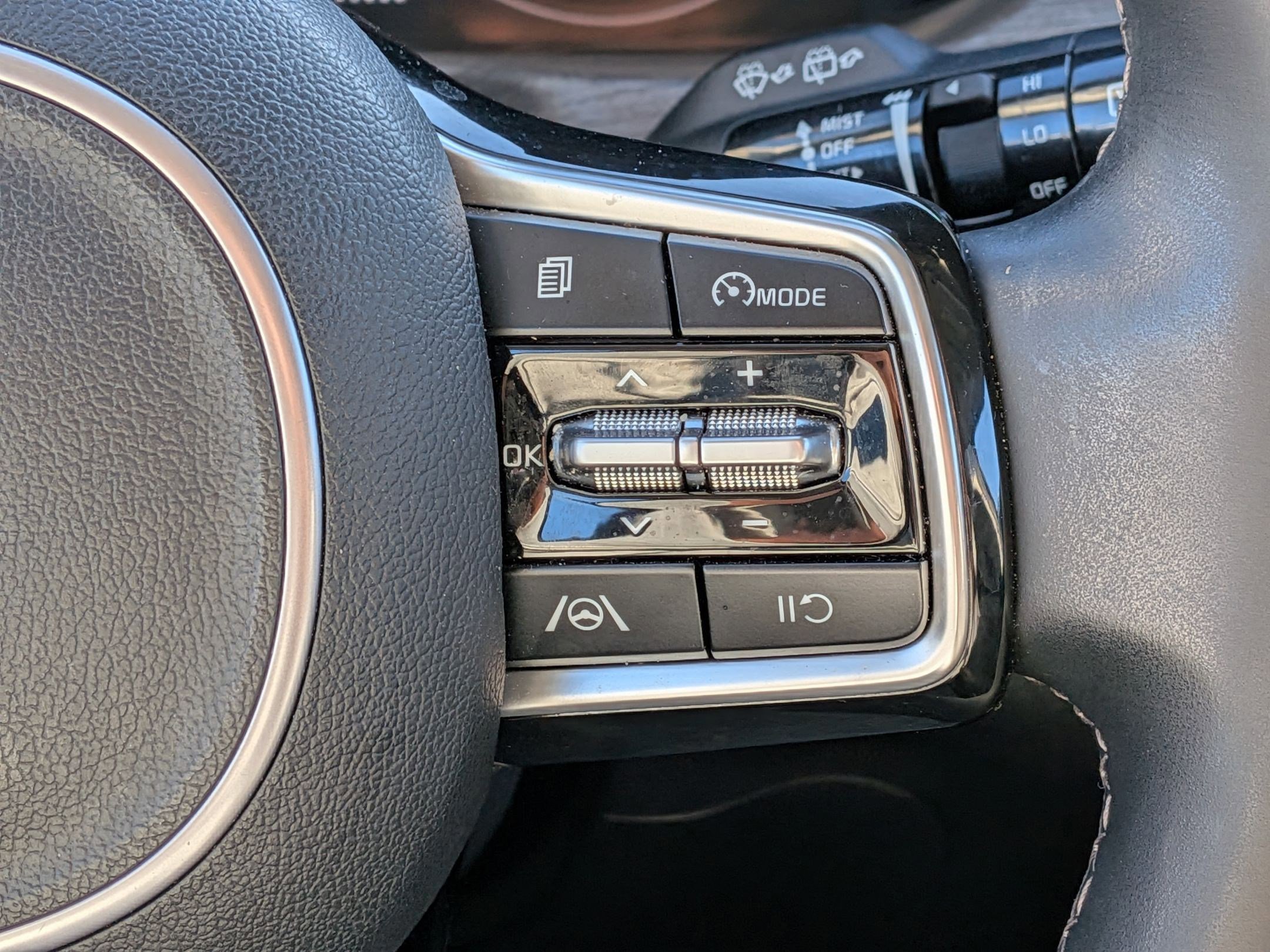 Used 2022 Kia Sorento S image 19