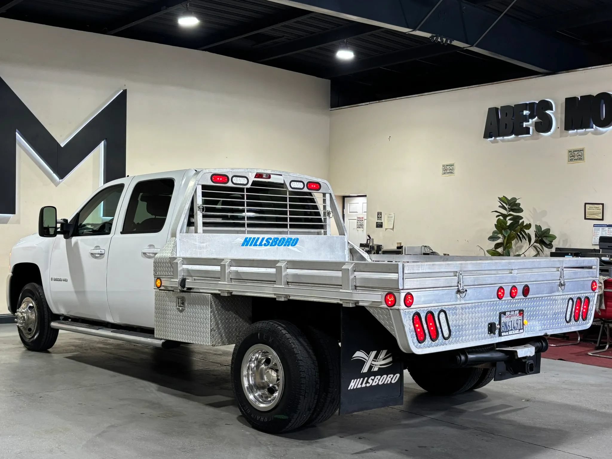 Used 2007 Chevrolet Silverado 3500 LTZ AWD/4WD image 7