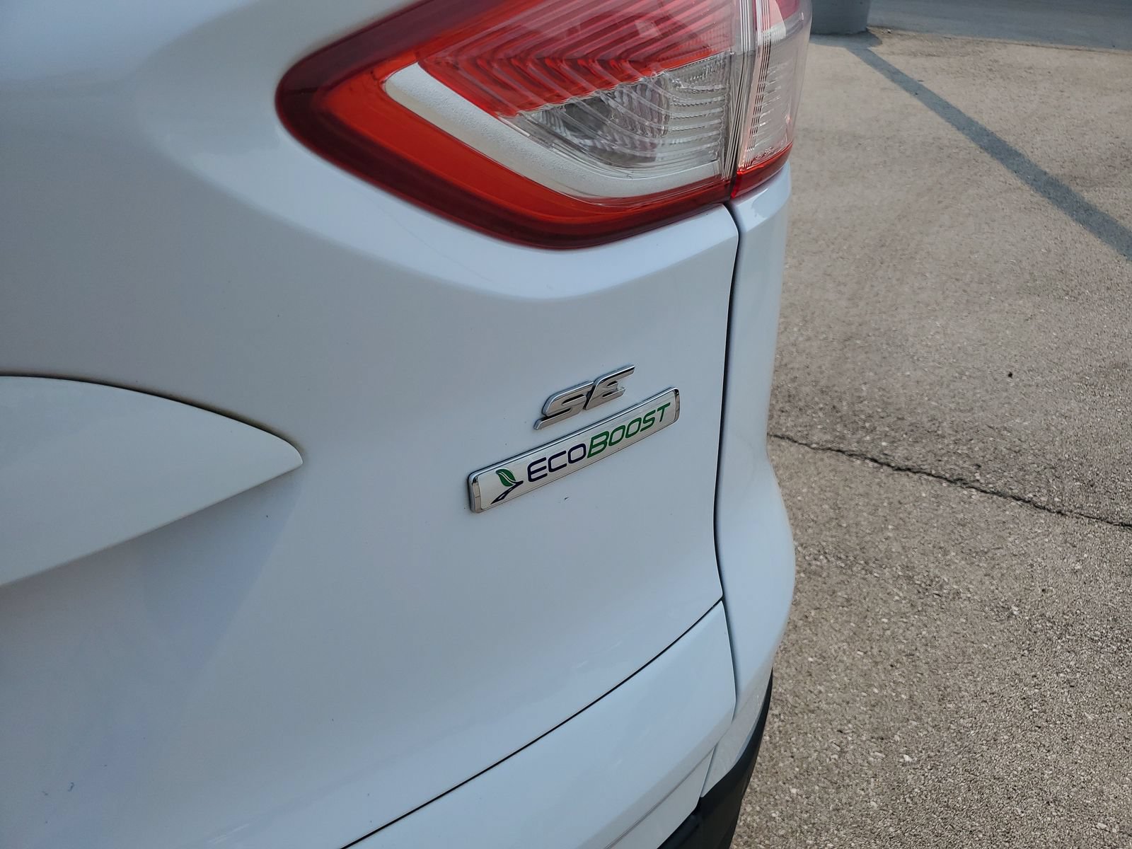 Used 2014 Ford Escape SE w/ Equipment Group 201A FWD image 8