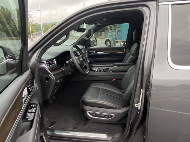 New 2024 Jeep Grand Wagoneer Series I w/ HD Trailer Tow Package image 16