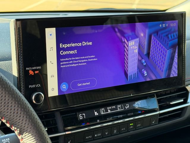 Used 2025 Toyota Sienna XSE image 27