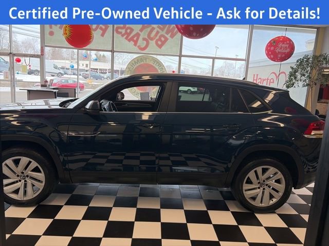 Certified 2022 Volkswagen Atlas Cross Sport SE image 6