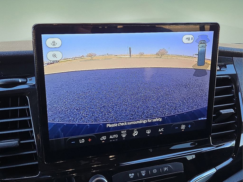 Used 2023 Ford Transit 350 XLT image 28