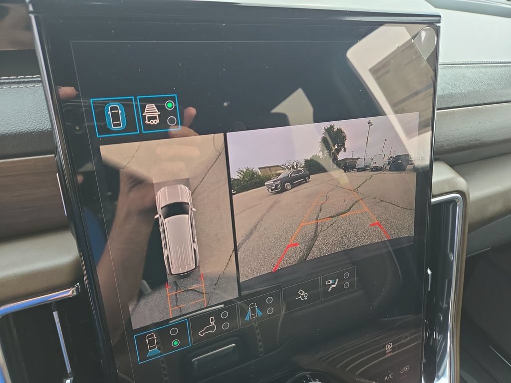 New 2026 GMC Yukon XL Denali Ultimate AWD/4WD image 29