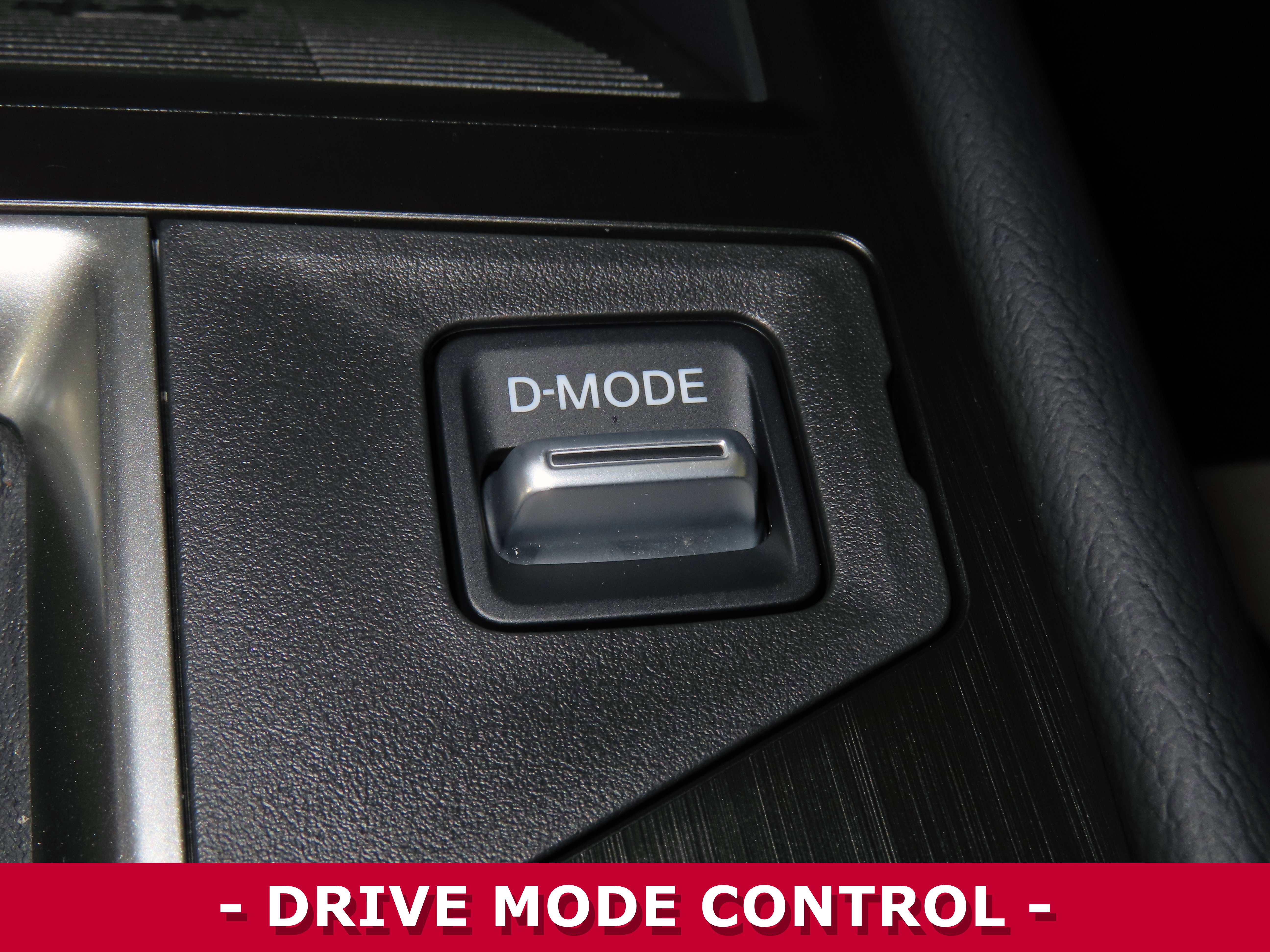 Certified 2025 Nissan Kicks SV w/ Illumination Package image 23