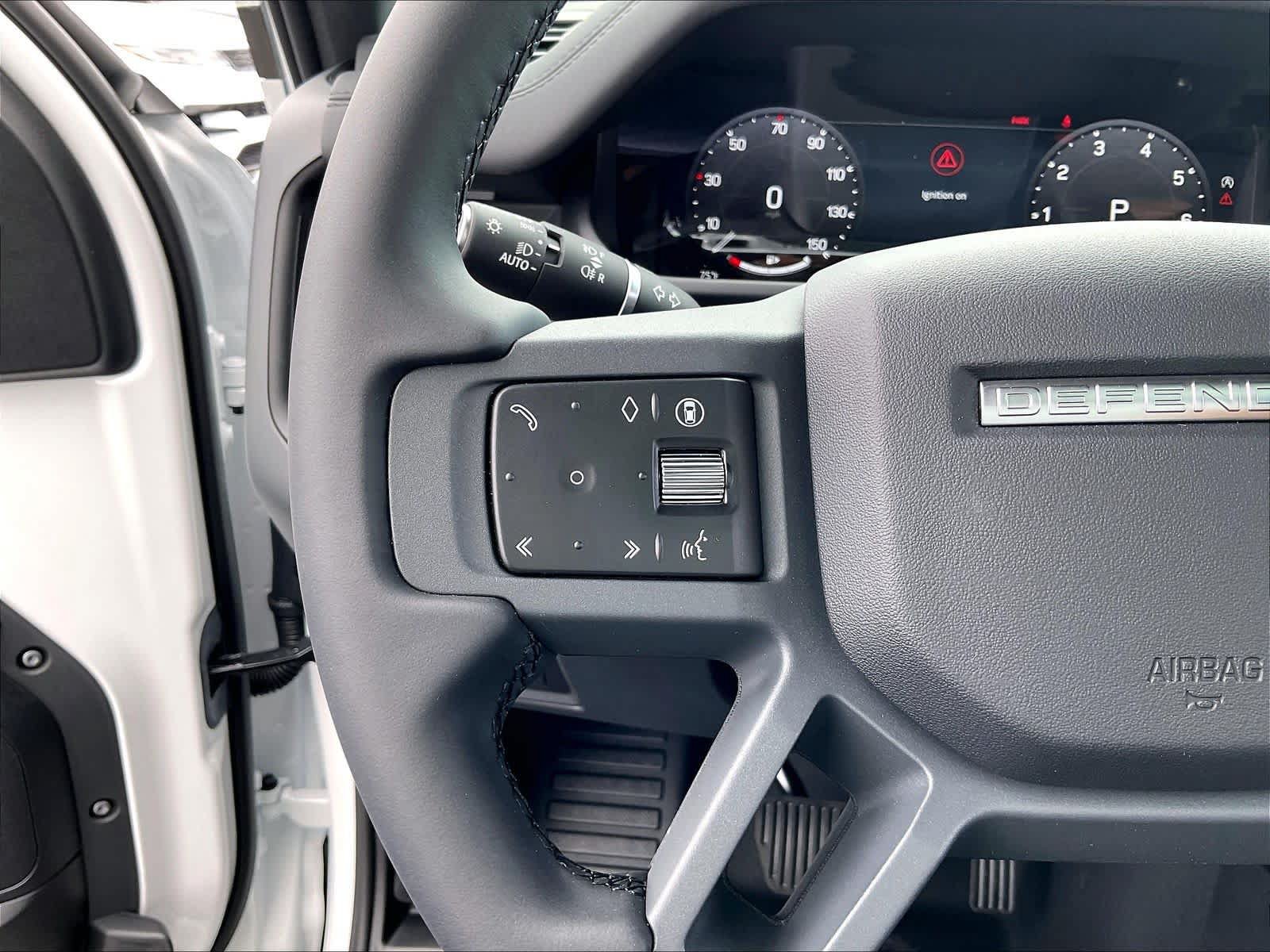 New 2026 Land Rover Defender 110 X-Dynamic SE AWD/4WD image 17