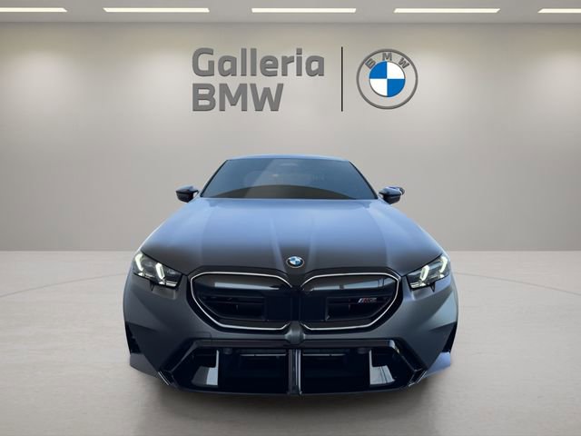 Used 2026 BMW M5 image 3