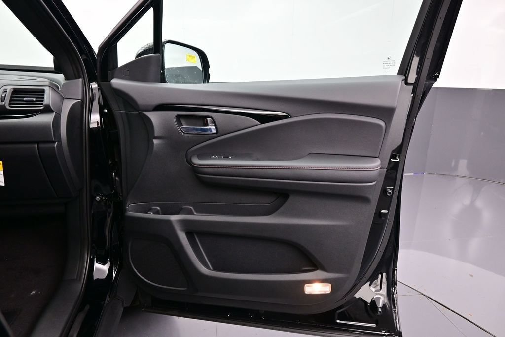 New 2026 Honda Ridgeline Black Edition image 36