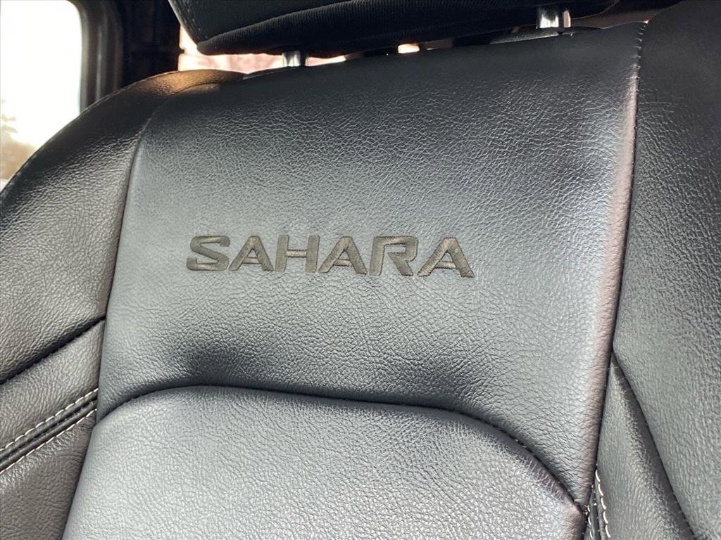 Used 2022 Jeep Wrangler Unlimited Sahara w/ Safety Group image 15