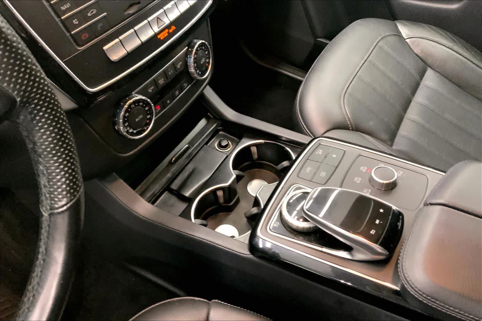 Used 2019 Mercedes-Benz GLS 450 4MATIC image 26