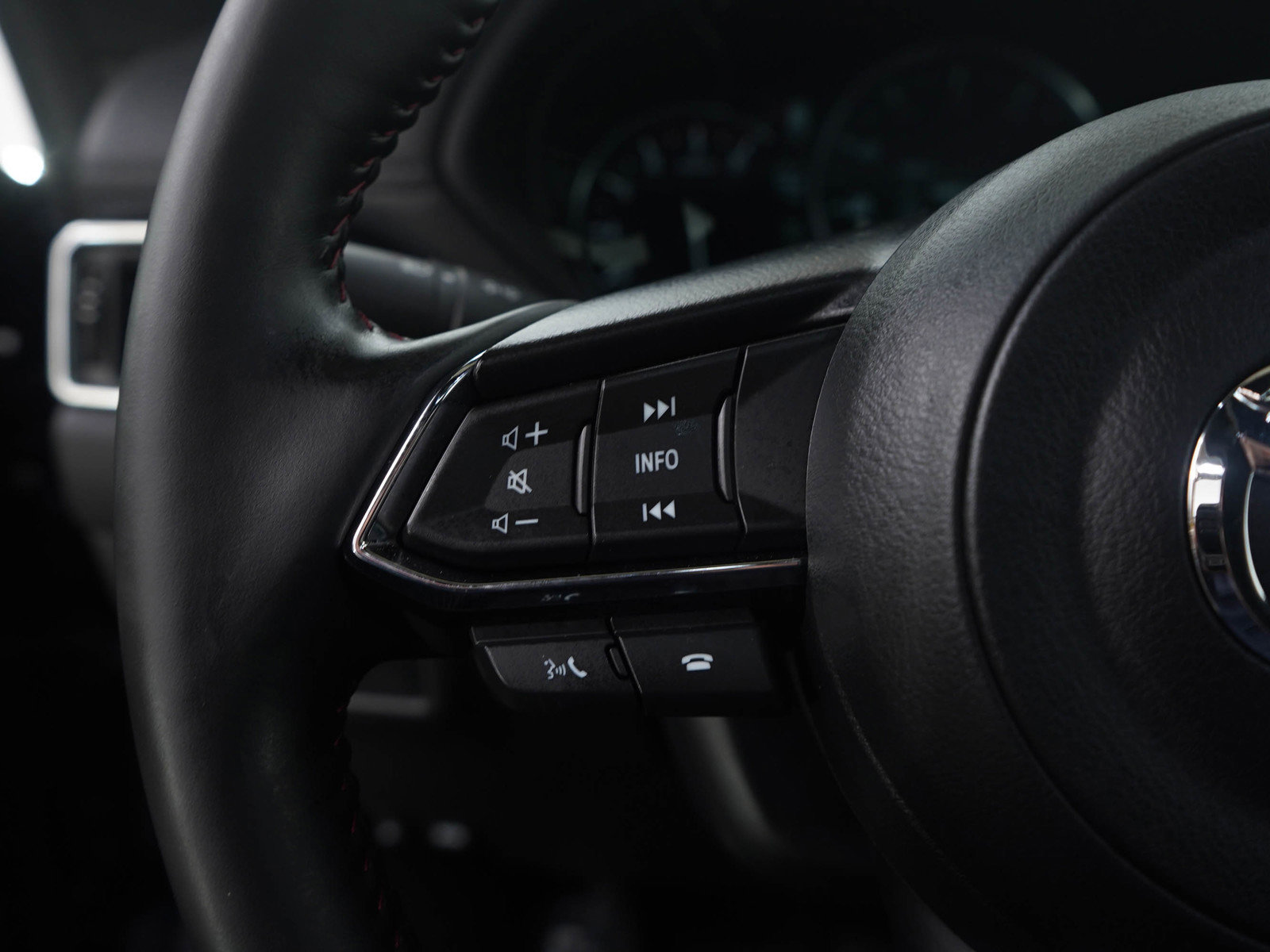 Certified 2025 MAZDA CX-5 2.5 Turbo w/ Premium Package image 18