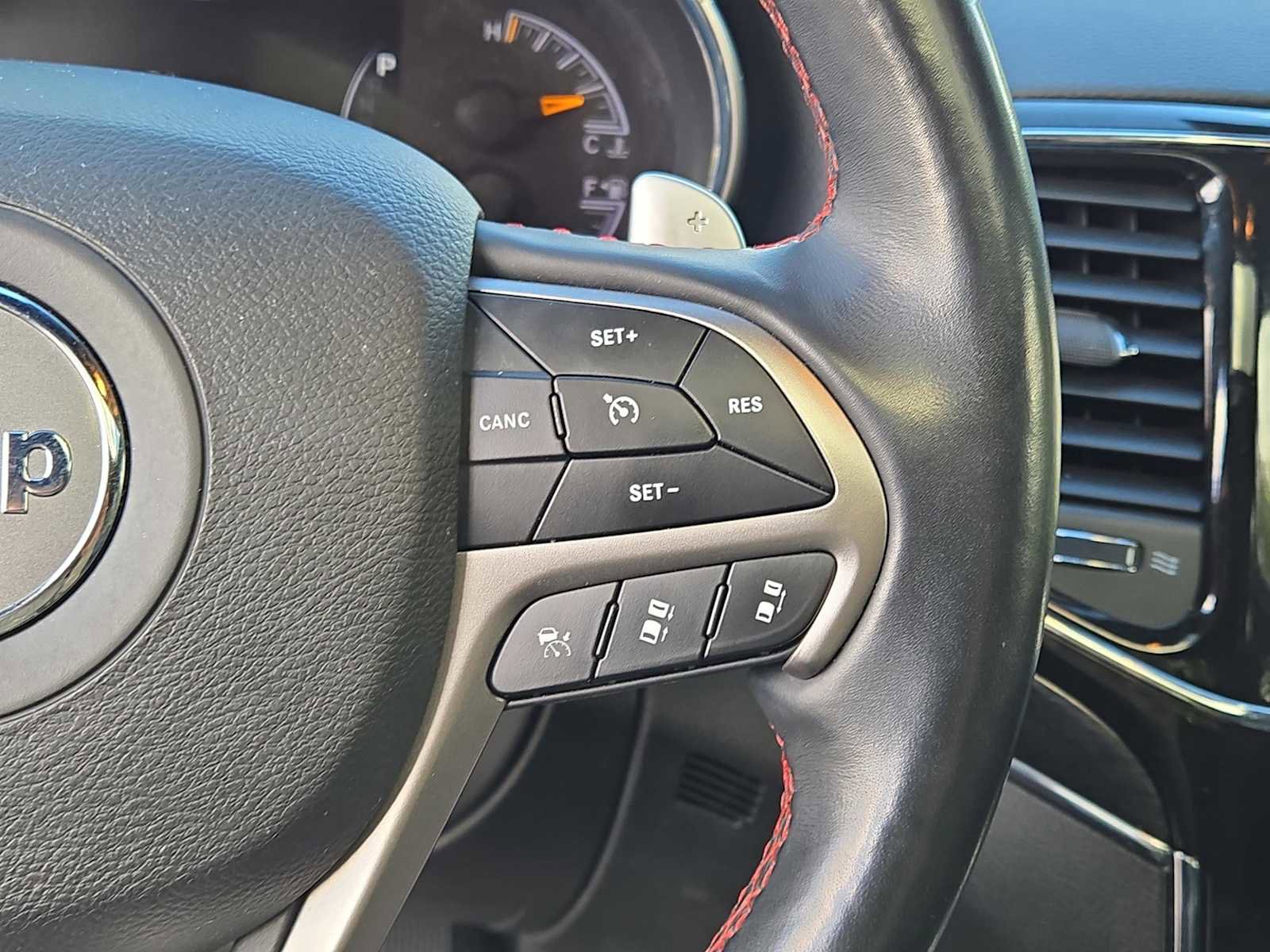 Used 2021 Jeep Grand Cherokee Trailhawk w/ Premium Lighting Group image 25