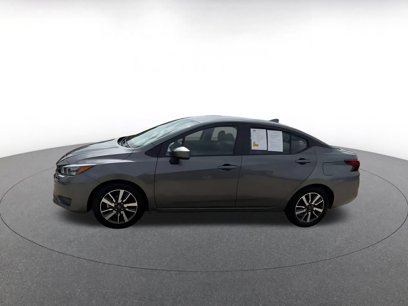 Used 2025 Nissan Versa SV FWD image 8