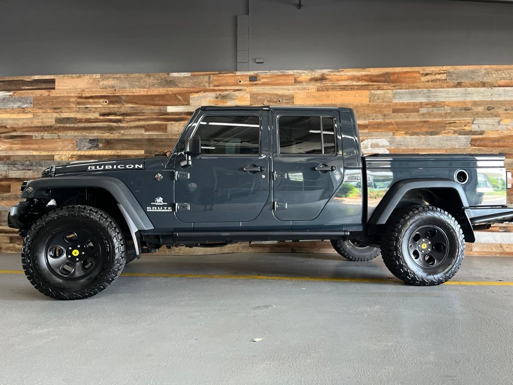 Used 2017 Jeep Wrangler Unlimited Rubicon w/ Cold Weather Group AWD/4WD image 23