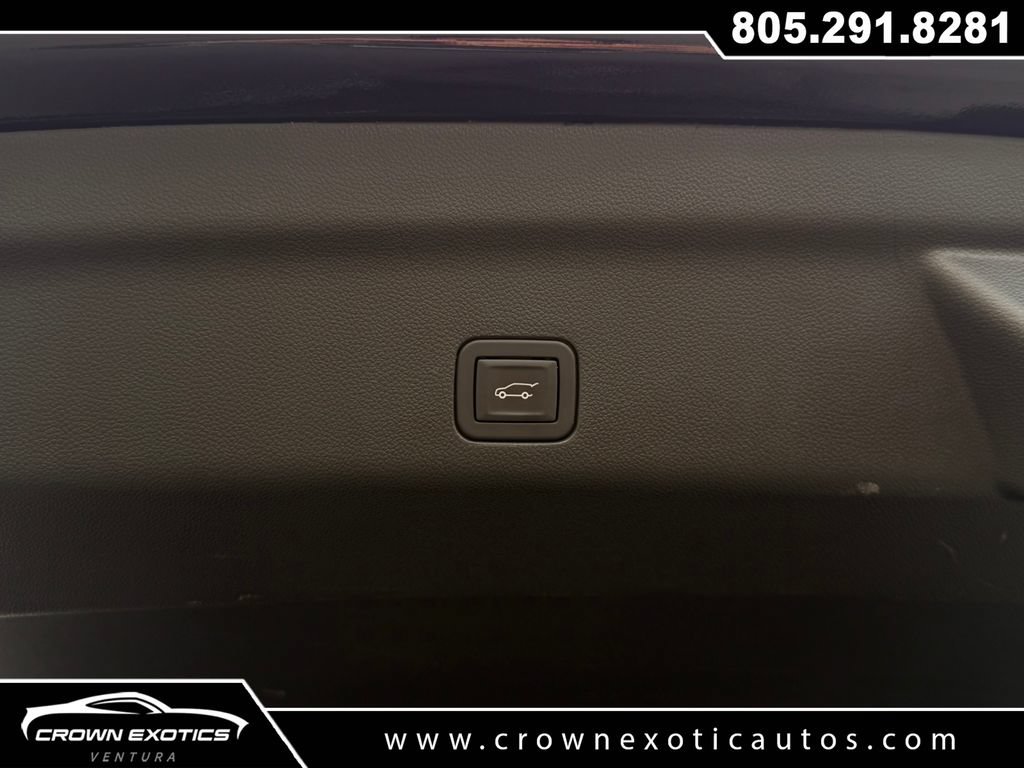 Used 2024 Cadillac Escalade V w/ LPO, ONYX Package AWD/4WD image 43