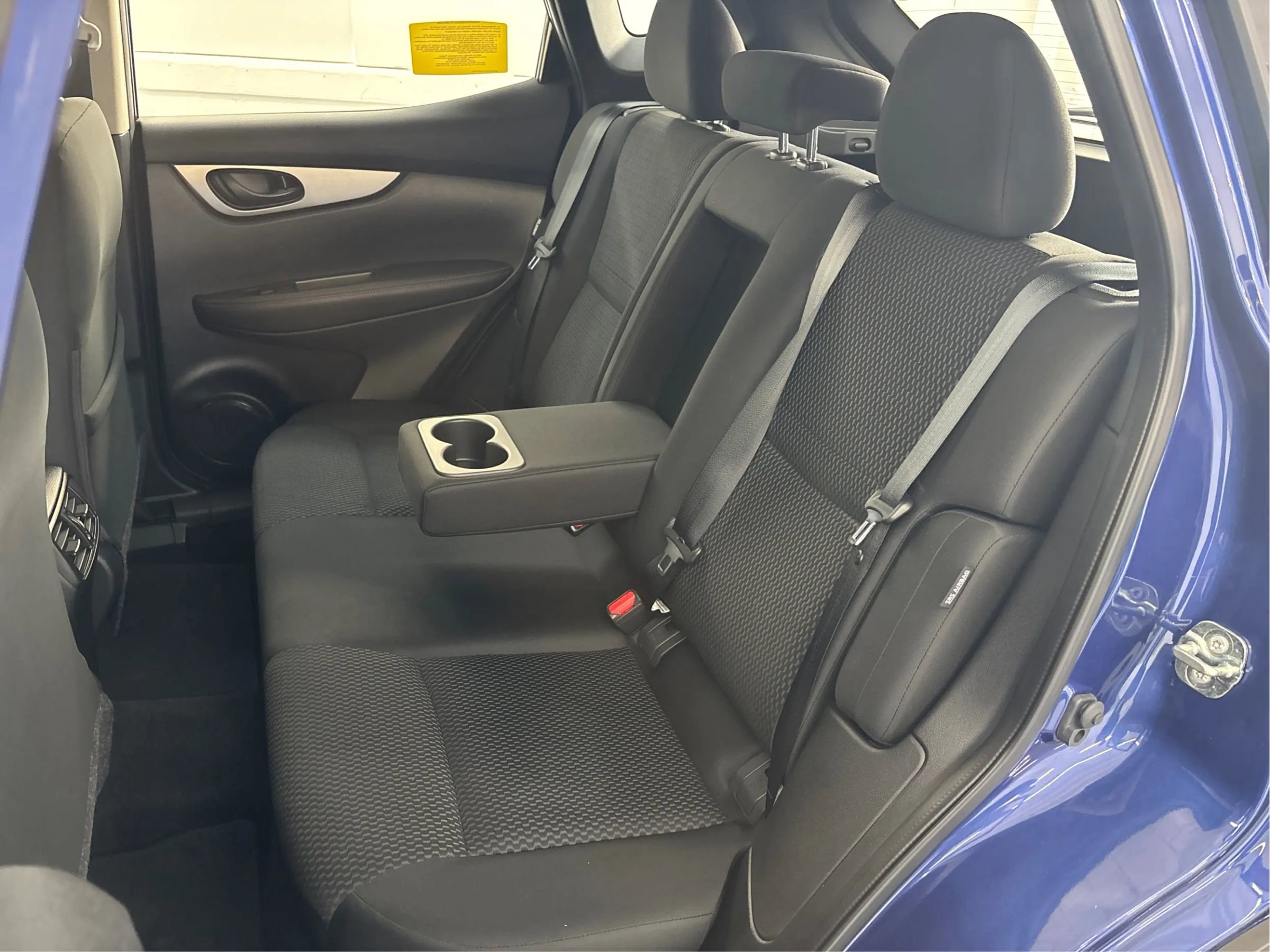 Used 2022 Nissan Rogue Sport S image 14