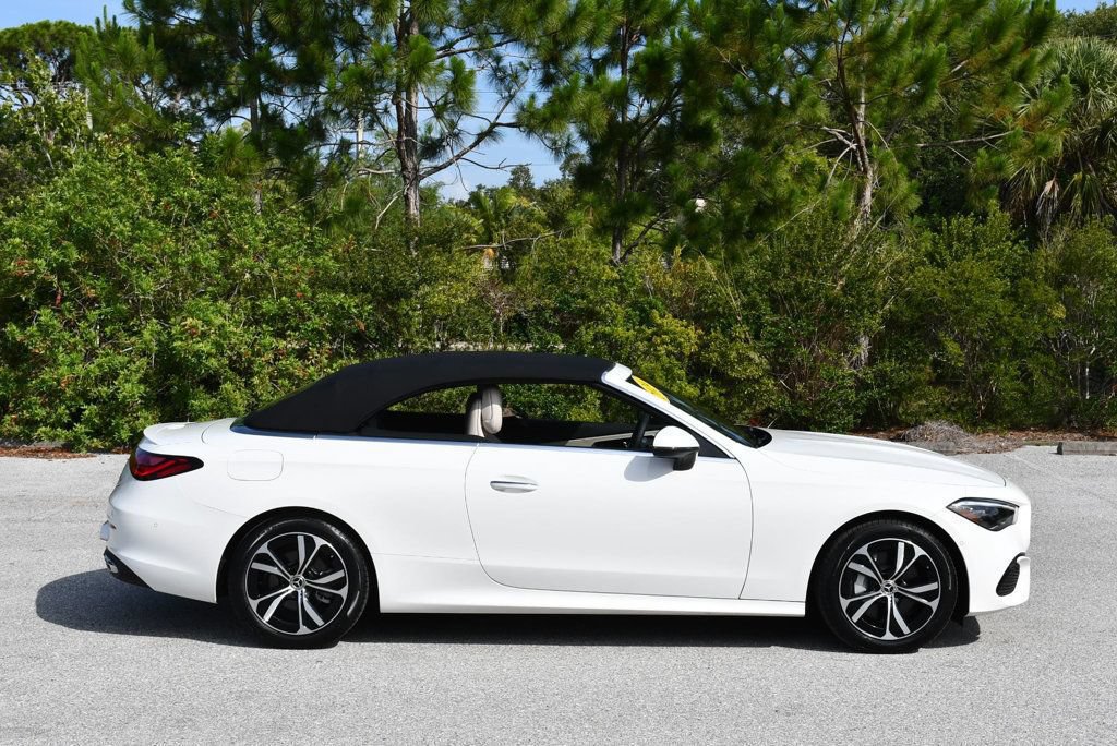 Used 2024 Mercedes-Benz CLE 300 4MATIC Cabriolet image 46