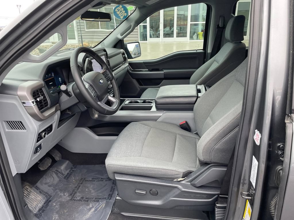 Used 2025 Ford F150 XLT w/ Equipment Group 301A Standard AWD/4WD image 13