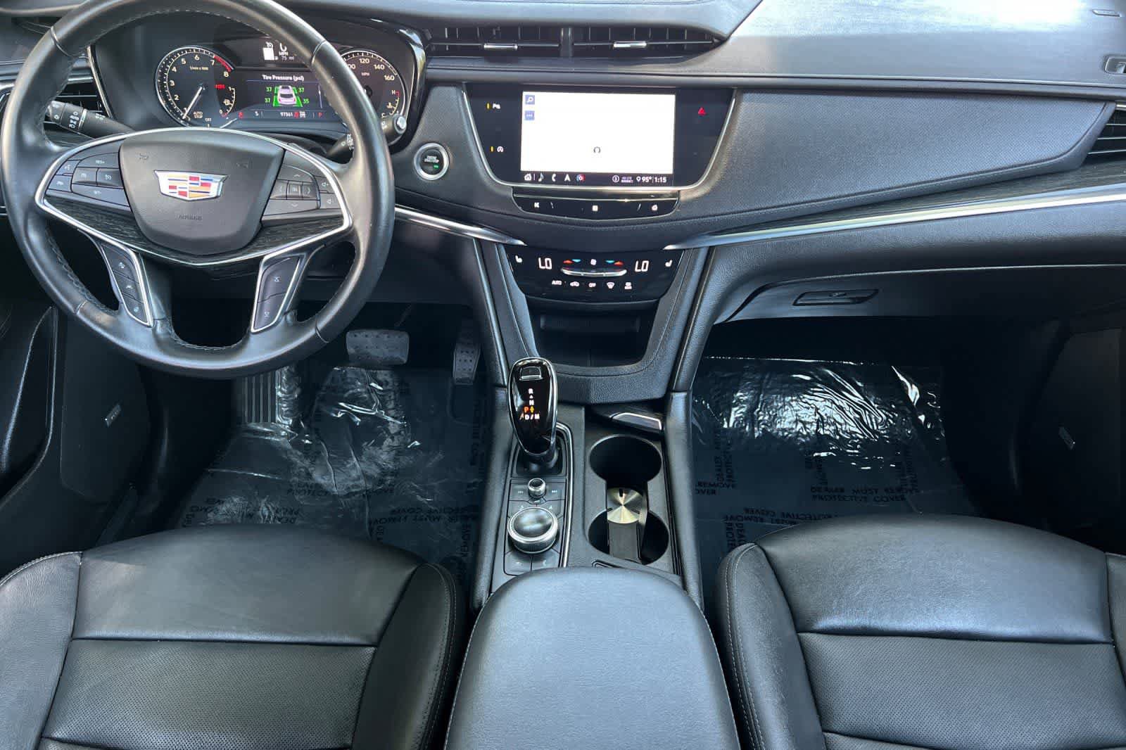 Used 2020 Cadillac XT5 Premium Luxury AWD/4WD image 4