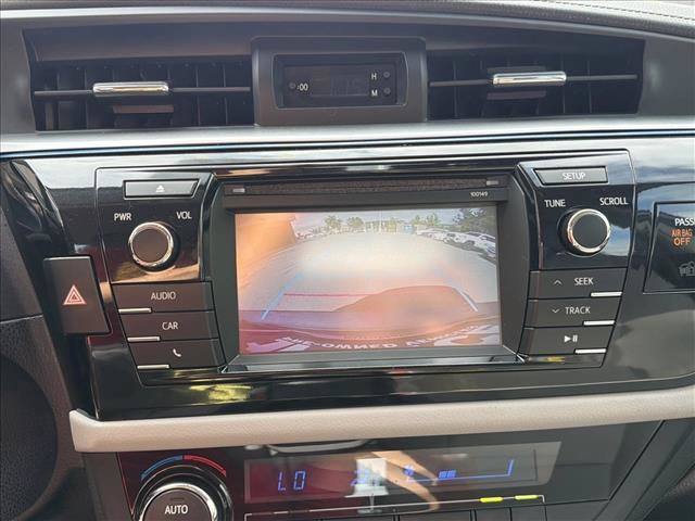 Used 2014 Toyota Corolla LE FWD image 21