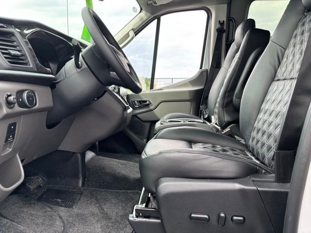 New 2026 Ford Transit 250 148 Medium Roof Extended AWD w/ Exterior Upgrade Package image 20