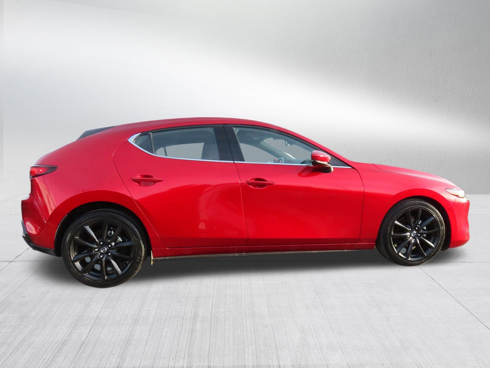 Used 2019 MAZDA MAZDA3 Hatchback w/ Premium Package image 8