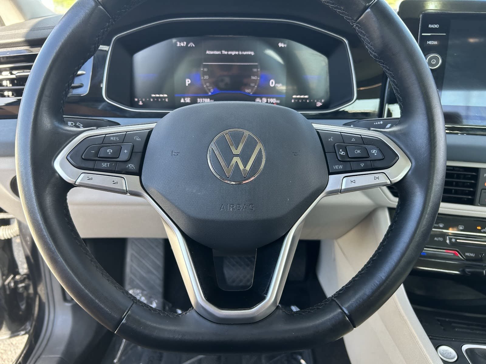 Used 2025 Volkswagen Jetta SE FWD image 26