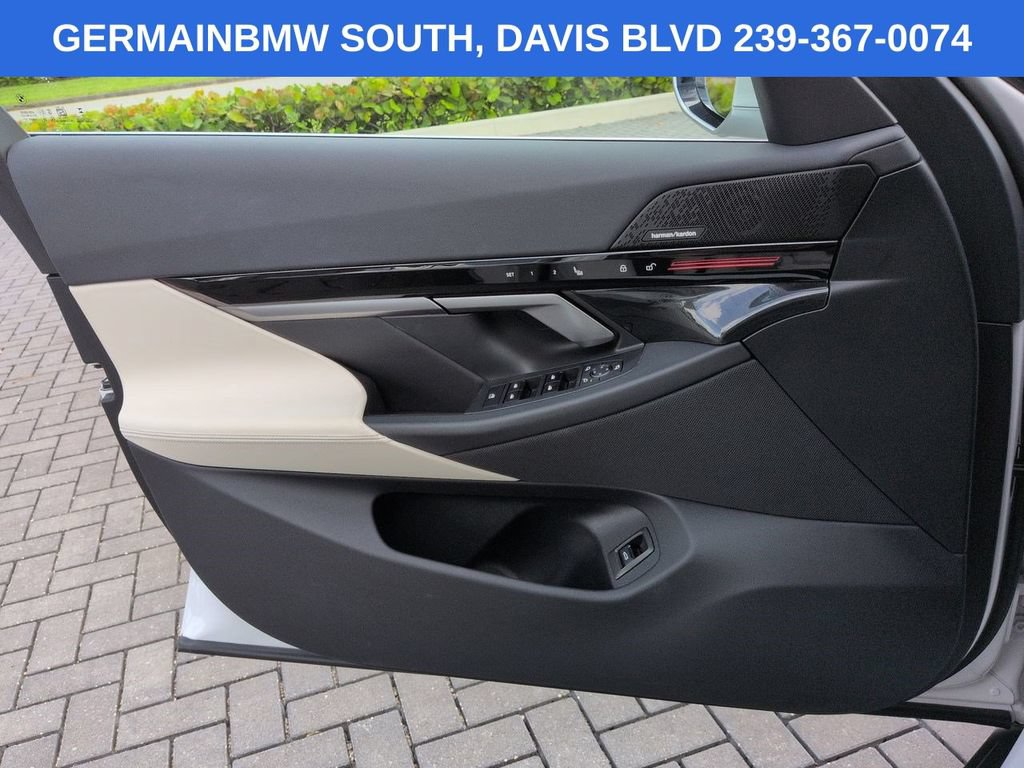 Certified 2024 BMW 530i w/ Premium Package RWD image 32
