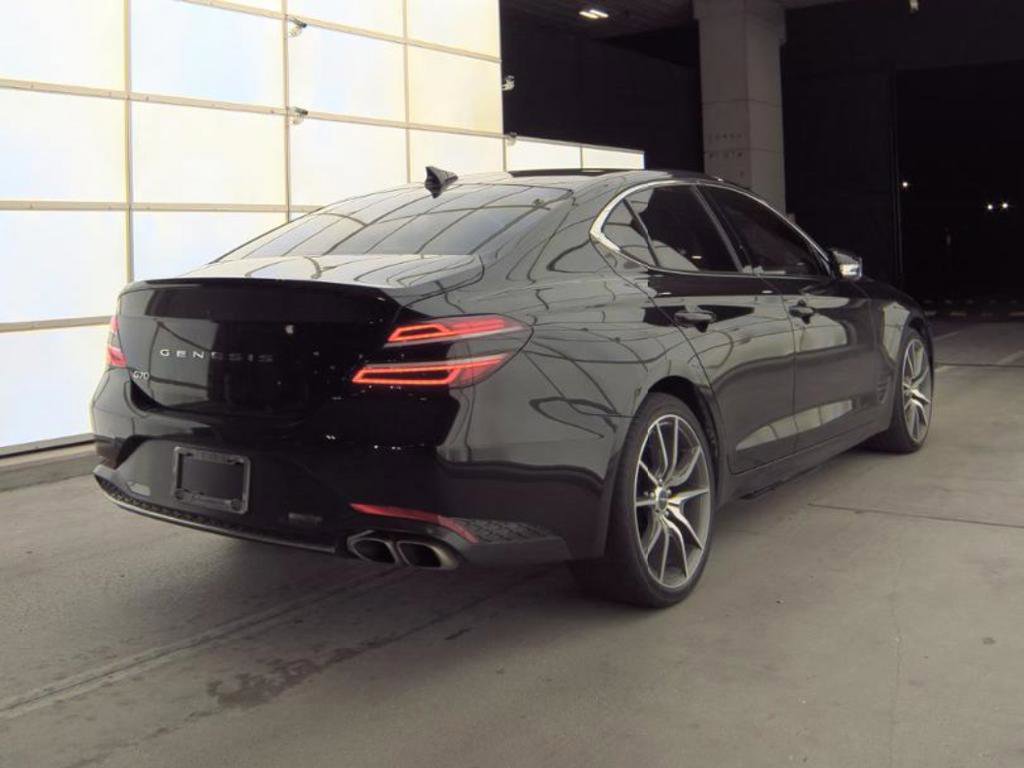 Used 2023 Genesis G70 2.0T RWD image 2