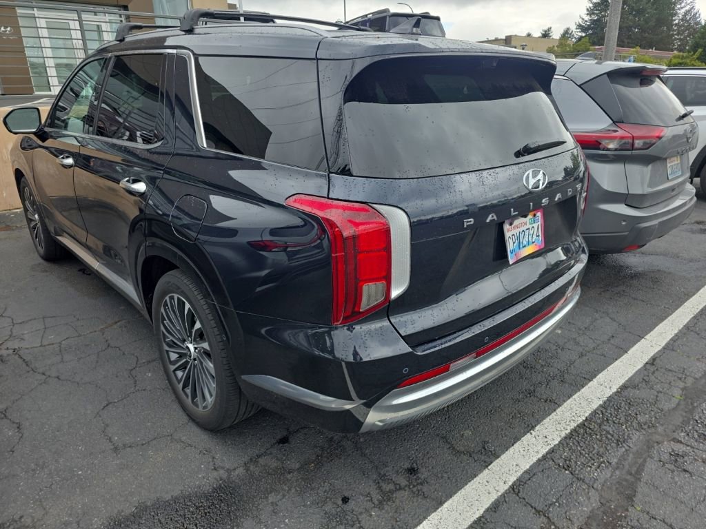 Used 2024 Hyundai Palisade Calligraphy AWD/4WD image 2