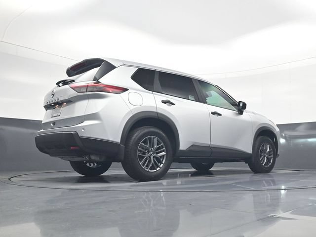 Certified 2025 Nissan Rogue S FWD image 21