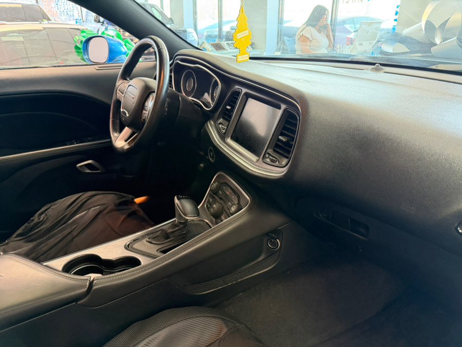 Used 2015 Dodge Challenger SXT Plus w/ Sound Group II RWD image 31