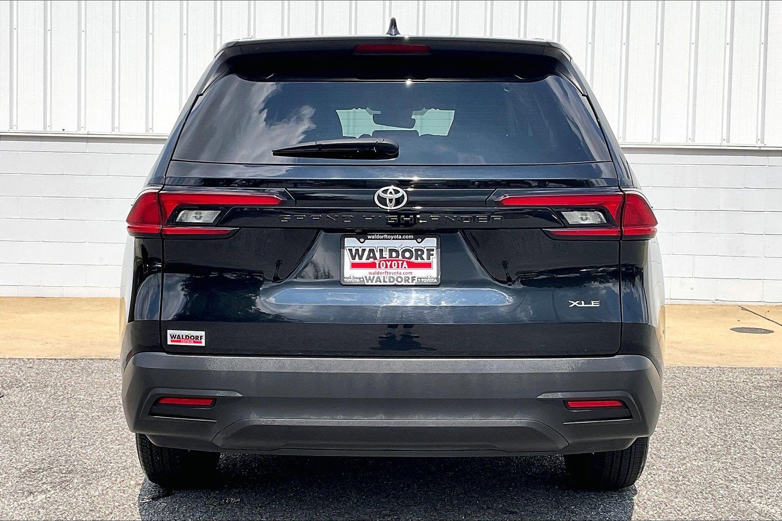 Used 2025 Toyota Grand Highlander FWD image 5