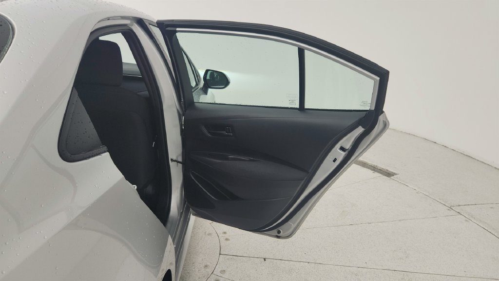 Used 2025 Toyota Corolla LE FWD image 26