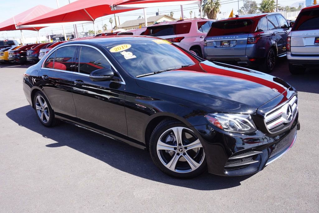 Used 2019 Mercedes-Benz E 300 image 2