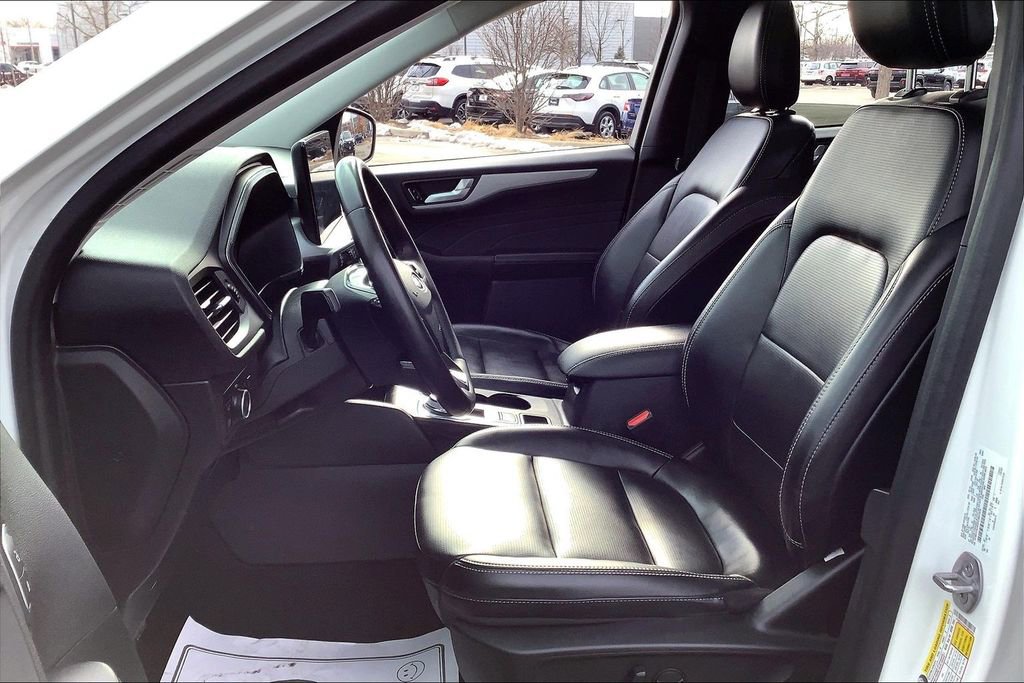 Used 2023 Ford Escape Platinum image 27