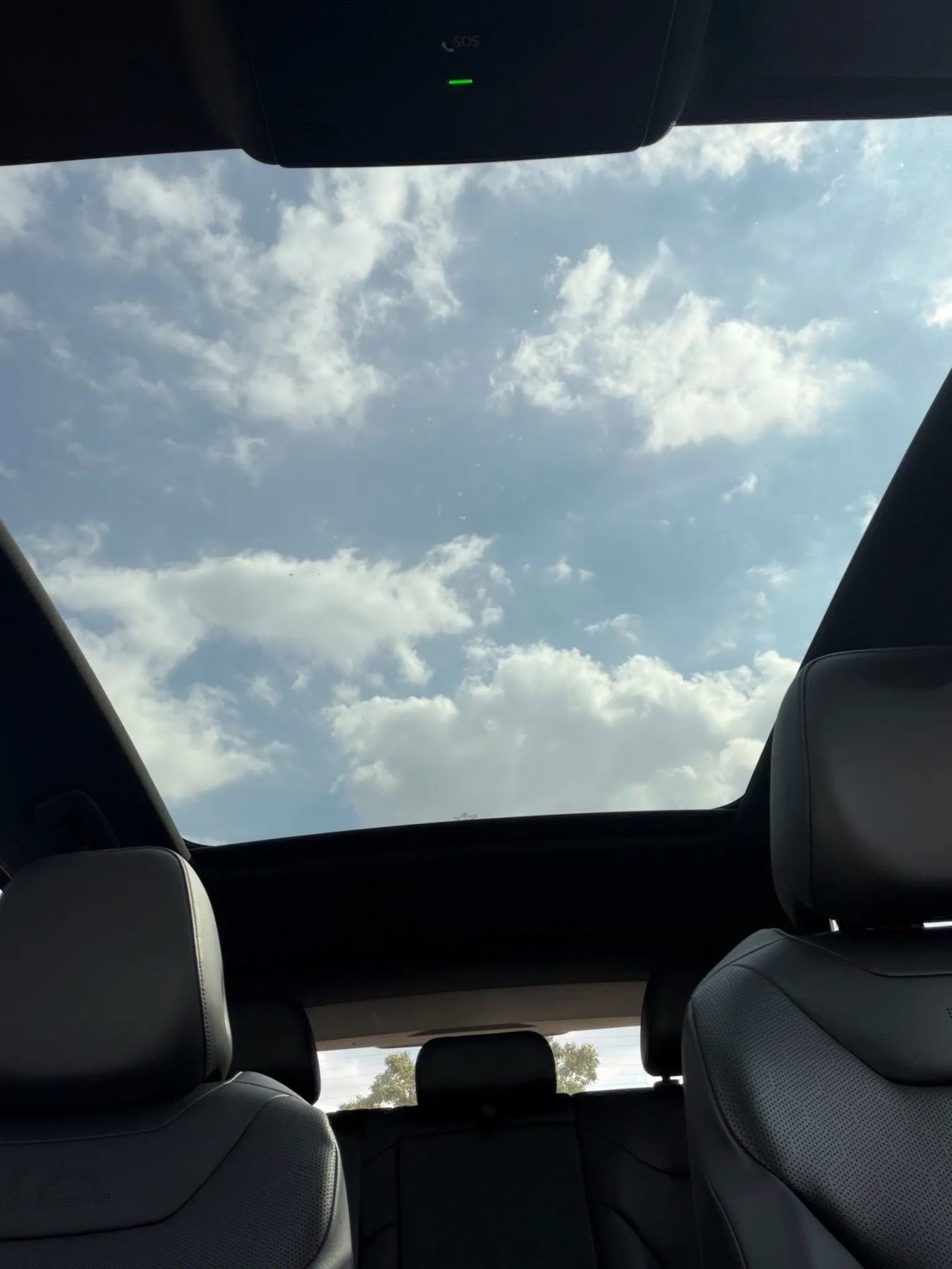 Used 2021 Volkswagen ID.4 Pro S w/ Gradient Package image 15