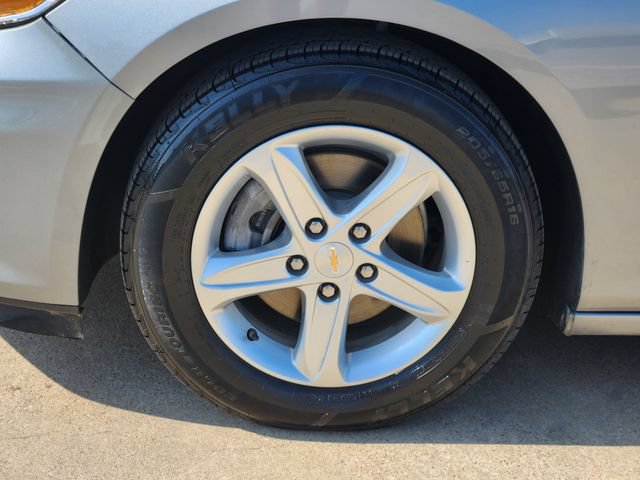 Used 2024 Chevrolet Malibu LS FWD image 18